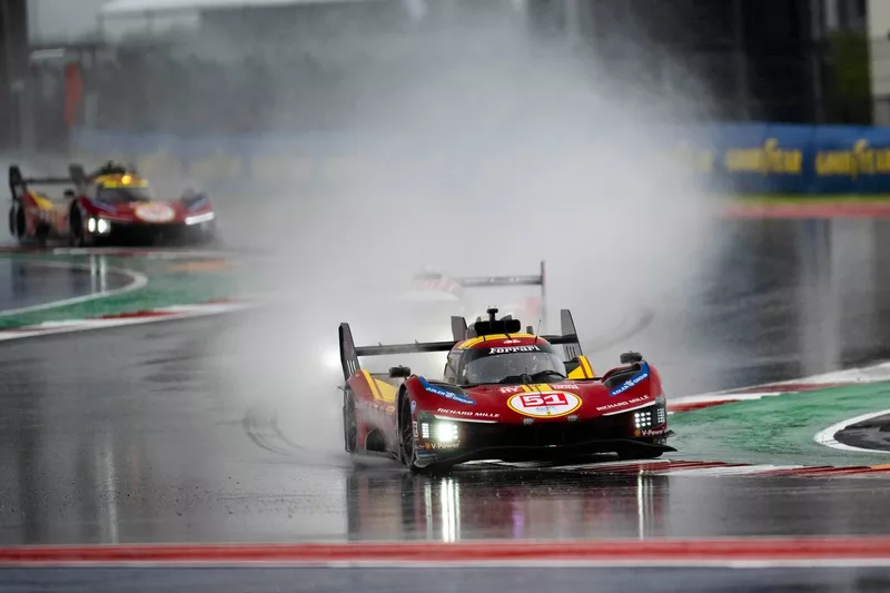 #51 AF Corse Ferrari 499P : Alessandro Pier Guidi, James Calado, Antonio Giovinazzi