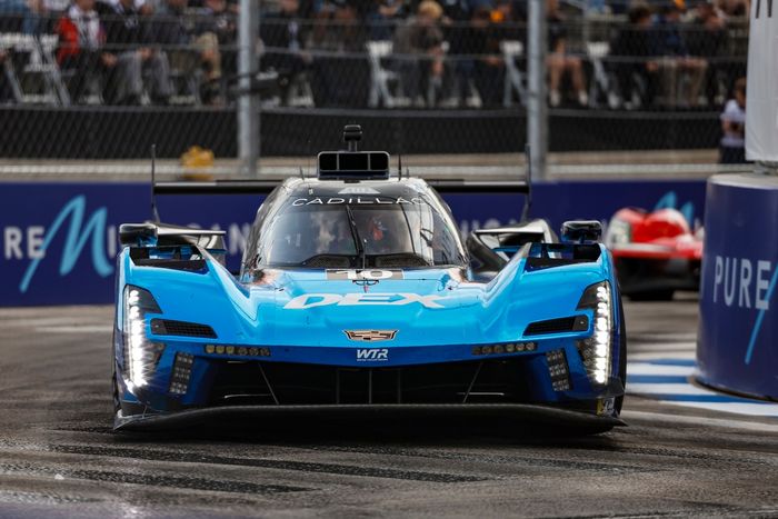 #10 Cadillac Wayne Taylor Racing Cadillac V- Series.R: Ricky Taylor, Filipe Albuquerque