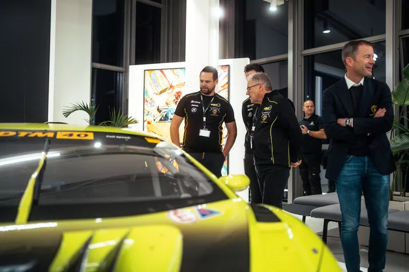 La consegna della Huracan di Mirko Bortolotti al Museo Lamborghini