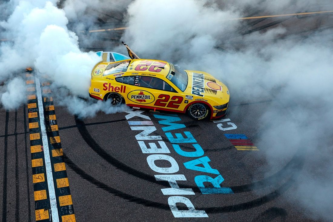 Joey Logano, Team Penske, Shell Pennzoil Ford Mustang