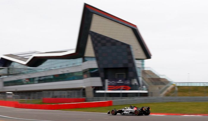 Kevin Magnussen, Haas VF-23 
