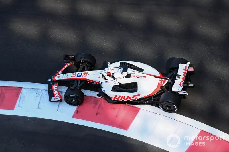 Nico Hulkenberg, Haas VF-22 