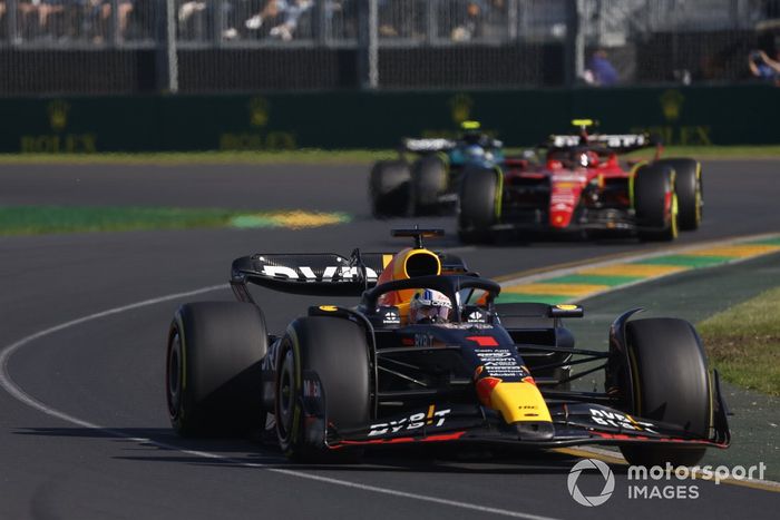 Max Verstappen, Red Bull Racing RB19, Carlos Sainz, Ferrari SF-23, Fernando Alonso, Aston Martin AMR23