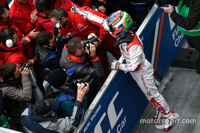 Race winner José María López, Citroën World Touring Car Team, Citroën C-Elysée WTCC