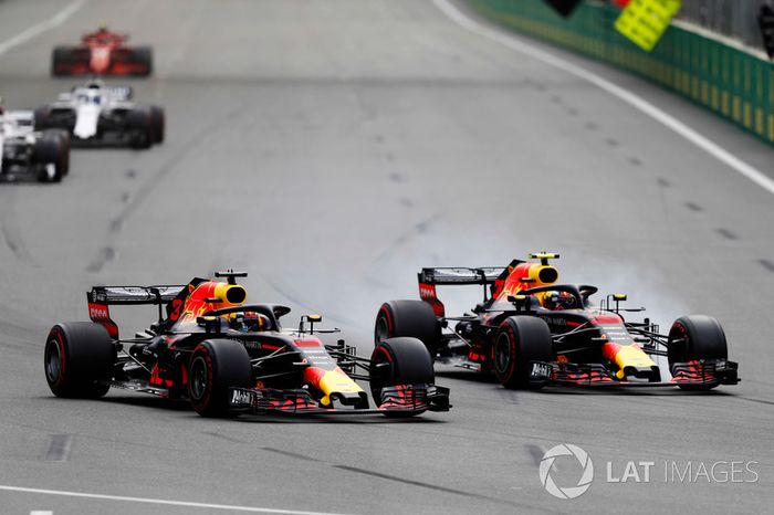Daniel Ricciardo, Red Bull Racing RB14 Tag Heuer, y Max Verstappen, Red Bull Racing RB14 Tag Heuer