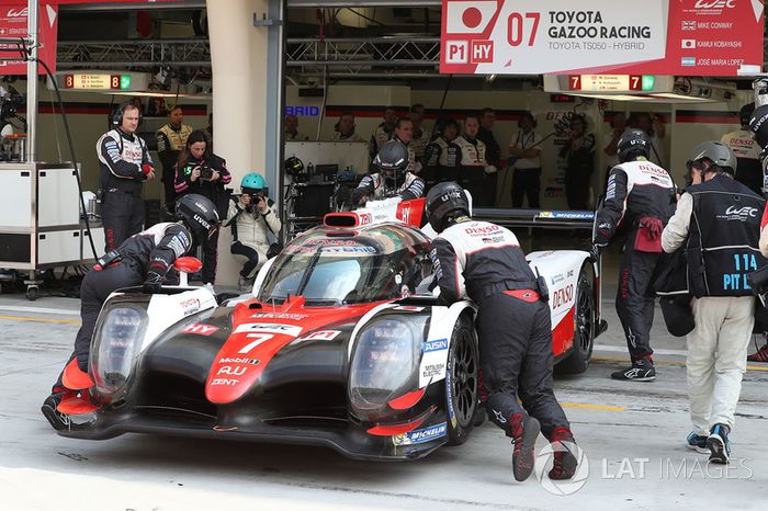 #7 Toyota Gazoo Racing Toyota TS050-Hybrid: Thomas Laurent, Mike Conway