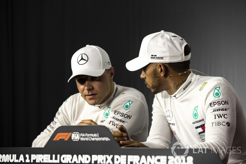 Valtteri Bottas, Mercedes-AMG F1 ve Lewis Hamilton, Mercedes-AMG F1 Basın Toplantısı