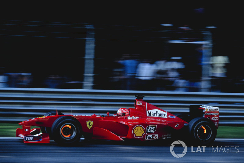 2000: Ferrari - Campeão, 9 vitórias, 108 pontos, 17 GPs