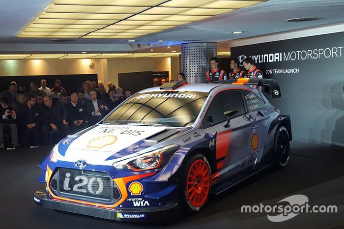 Hayden Paddon, Daniel Sordo y Thierry Neuville, Hyundai Motorsport revelan el Hyundai i20 Coupe WRC de 2017