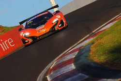 #59 Tekno Autosports McLaren 650S: Shane van Gisbergen, Alvaro Parente, Jonathon Webb