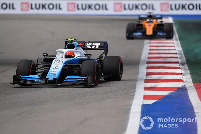 3º: Robert Kubica, Williams FW42 
