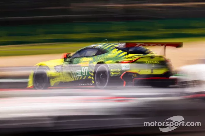 #97 Aston Martin Racing Aston Martin Vantage AMR: Alexander Lynn, Maxime Martin