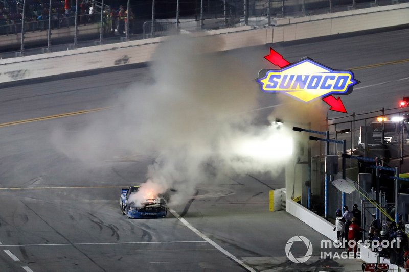 Clay Greenfield, Clay Greenfield Motorsports, Chevrolet Silverado, fire