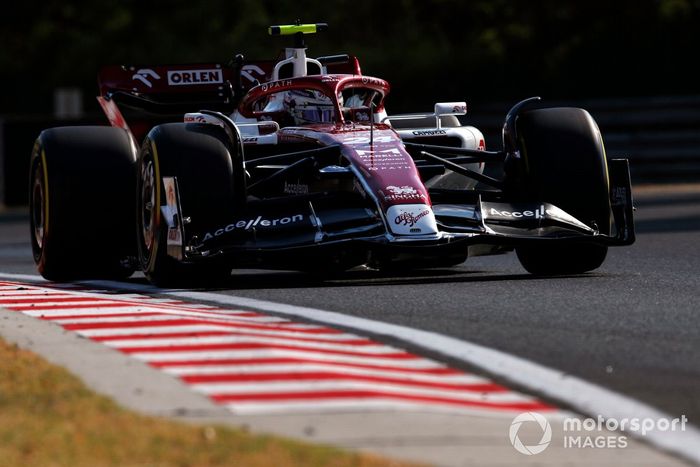 Zhou Guanyu, Alfa Romeo C42