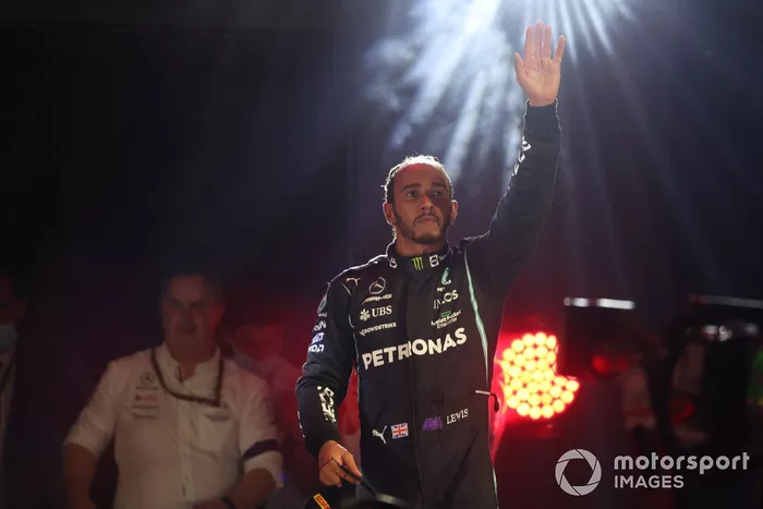 Podio: ganador Lewis Hamilton, Mercedes
