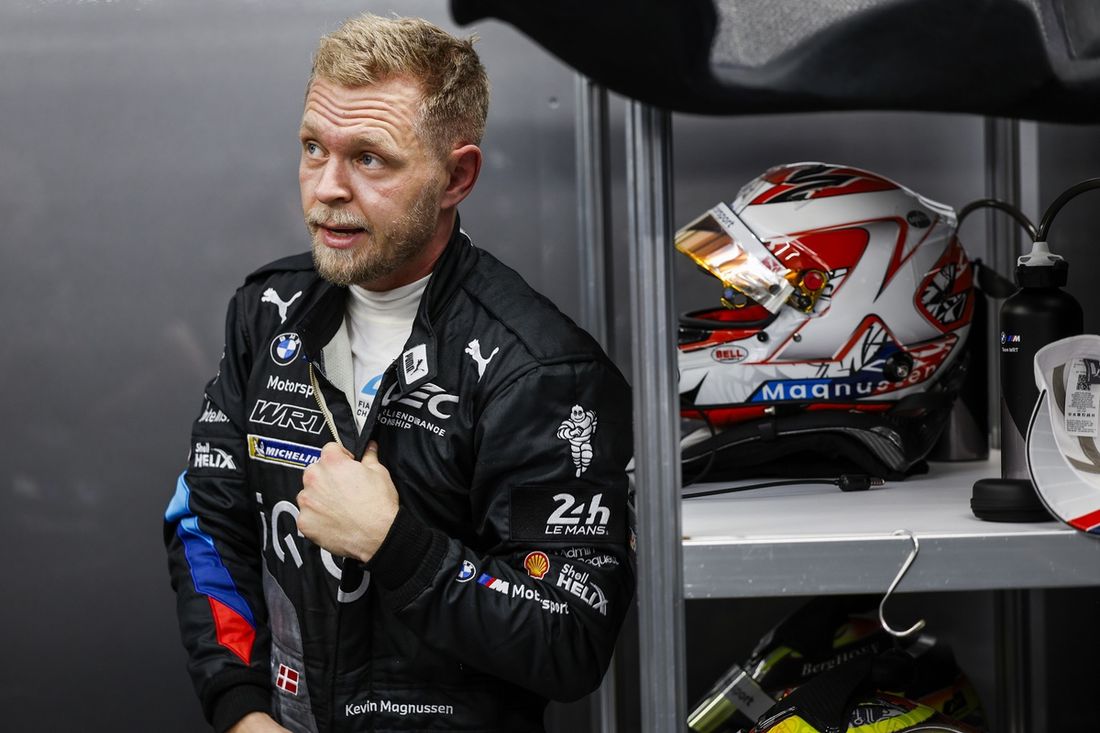 #15 BMW M Team WRT BMW M Hybrid V8: Kevin Magnussen