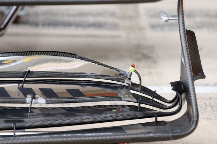 Detalle del alerón delantero del McLaren MCL38