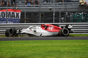 Marcus Ericsson, Sauber C37 crash