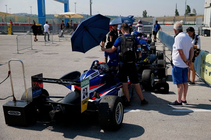Ameya Vaidyanathan, Carlin Dallara F317 - Volkswagen