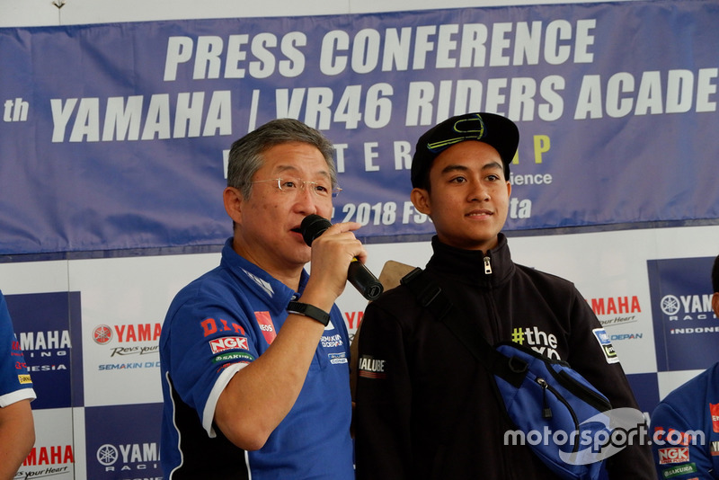 Minoru Morimoto, Presiden Direktur PT. Yamaha Indonesia Motor Manufacturing (YIMM) dan M Faerozi, Yamaha Racing Indonesia