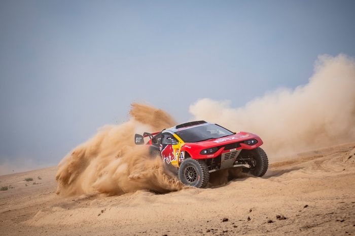 #201 Bahrain Raid Xtreme Prodrive: Sebastien Loeb, Fabian Lurquin