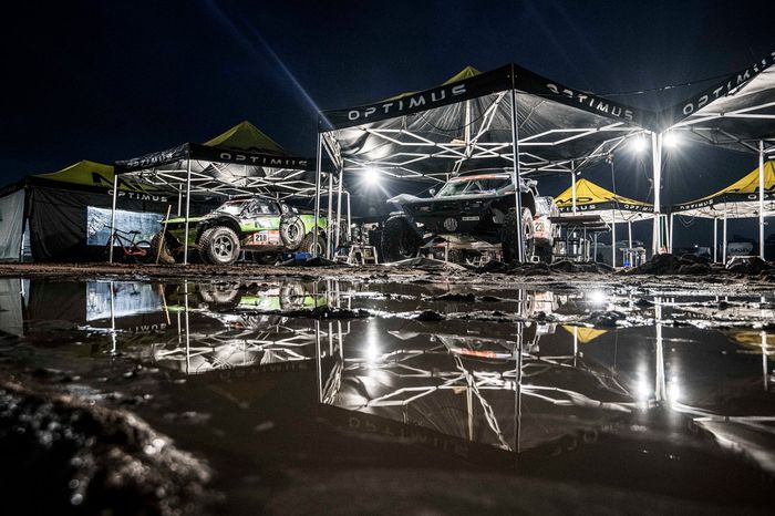 Atmosphere in the rain