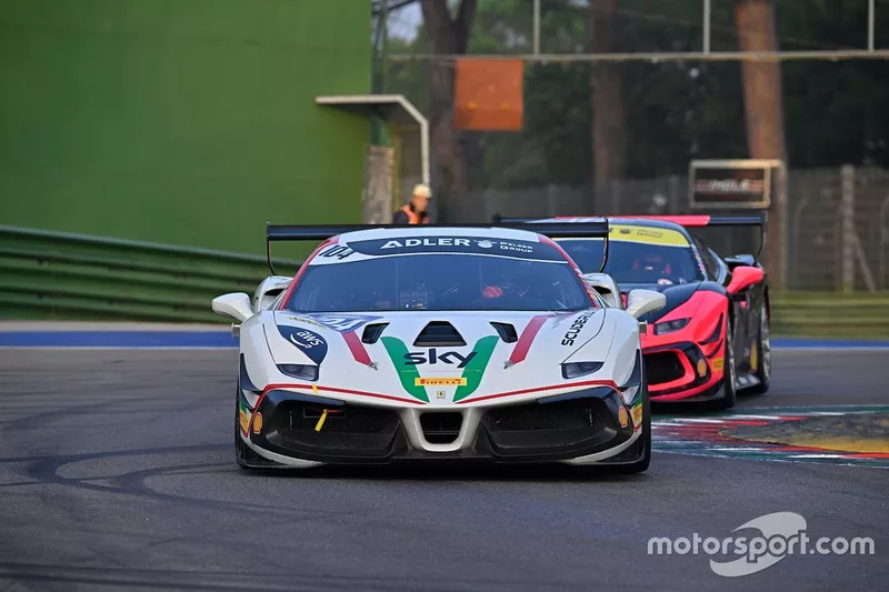 #104 Andreas Konig, Scuderia GT