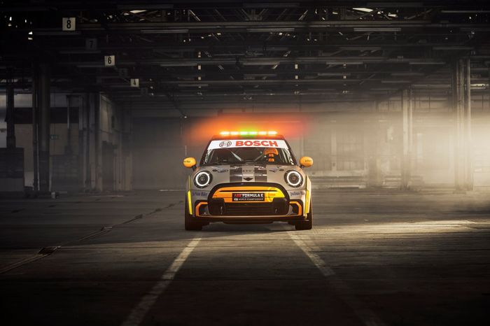 MINI Electric Pacesetter, Safety Car de la FIA Fórmula E 