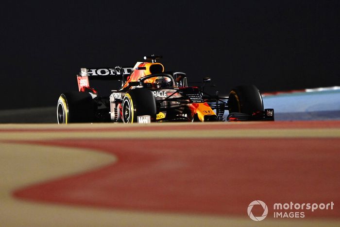 Max Verstappen, Red Bull Racing RB16B 