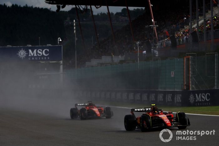 Carlos Sainz, Ferrari SF-23, Charles Leclerc, Ferrari SF-23
