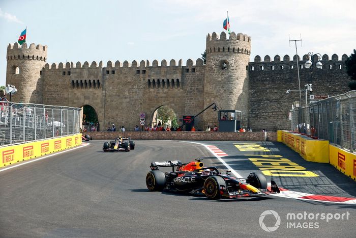 Max Verstappen, Red Bull Racing RB19, Sergio Pérez, Red Bull Racing RB19