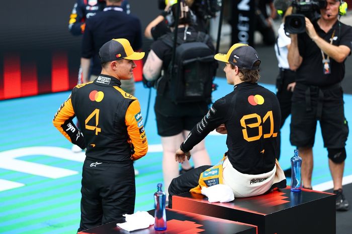 Lando Norris, McLaren, Oscar Piastri