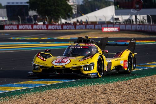 #83 AF Corse Ferrari 499P: Robert Kubica, Yifei Ye, Philip Hanson