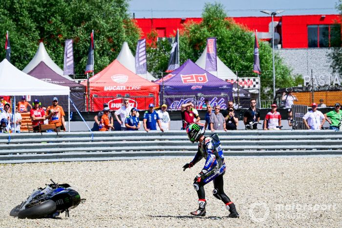 Alex Rins, caída de Yamaha Factory Racing