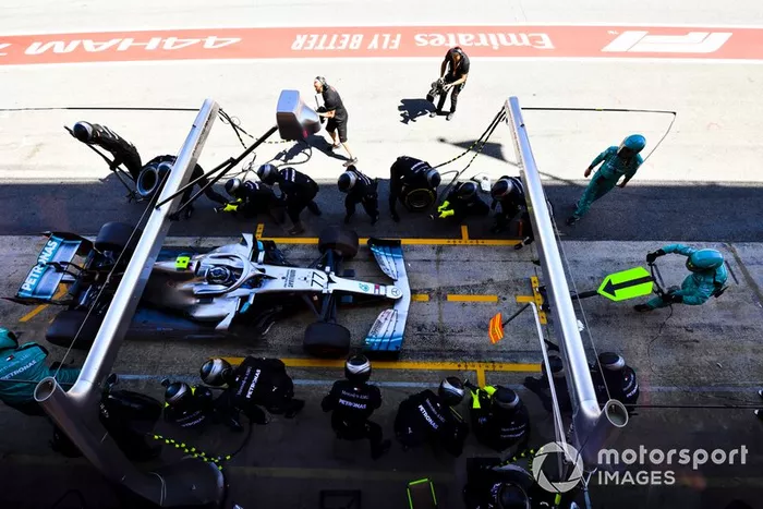 Valtteri Bottas, Mercedes AMG W10, makes a pit stop