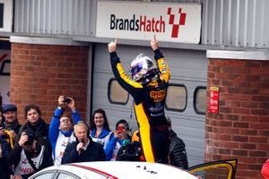 Race winner Tom Chilton, Motorbase Performance Ford Focus