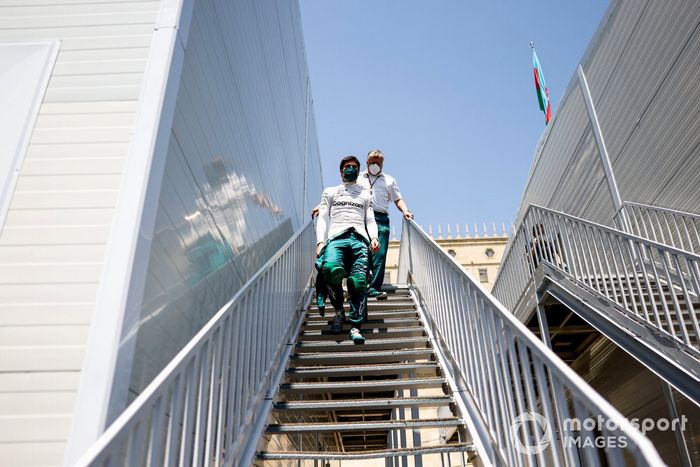 Lance Stroll, Aston Martin, con Otmar Szafnauer, Team Principal y CEO, Aston Martin F1