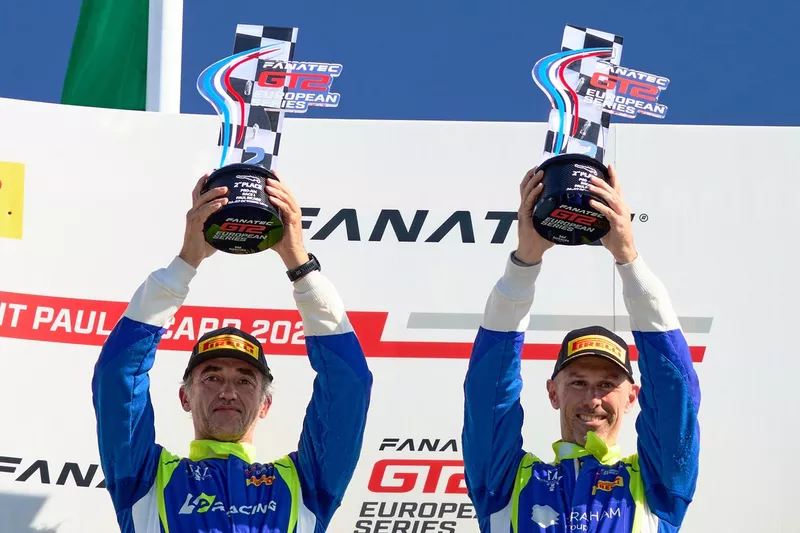 #12 LP Racing, Maserati GT2: Leonardo Gorini, Luca Pirri