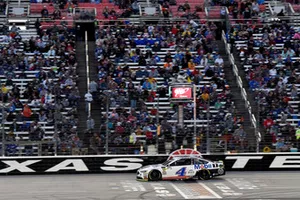 Kevin Harvick, Stewart-Haas Racing, Ford Fusion Mobil 1