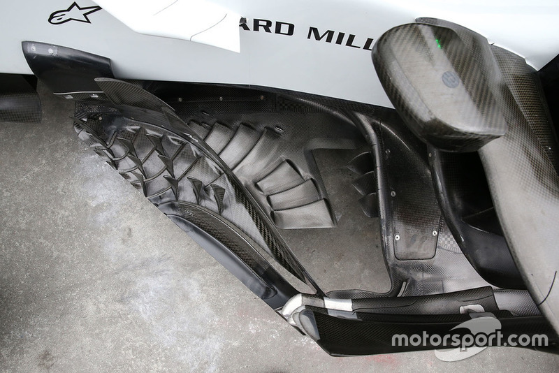 Detalle del bargeboard del Haas F1 Team VF-18 