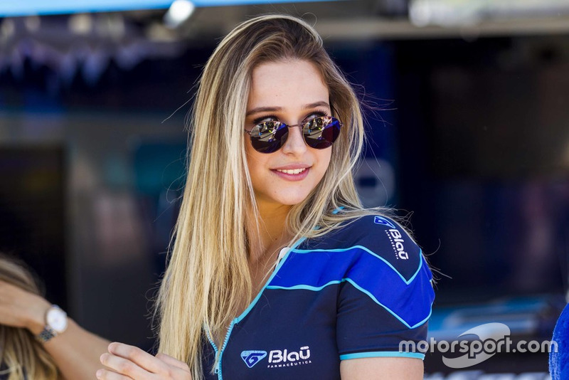 Grid girl