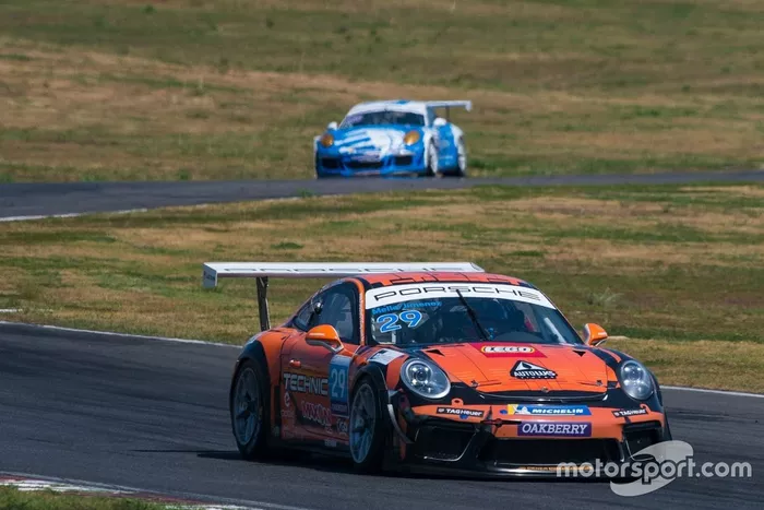 Rodrigo Mello e Sergio Jimenez na Porsche Endurance Series
