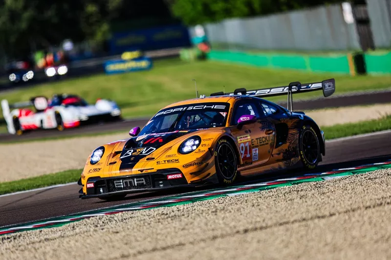 #91 Manthey EMA Porsche 911 GT3 R LMGT3: Yasser Shahin, Morris Schuring, Richard Lietz
