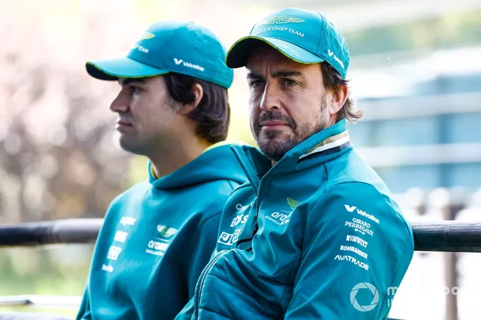 Fernando Alonso, Aston Martin F1 Team, et Lance Stroll, Aston Martin F1 Team