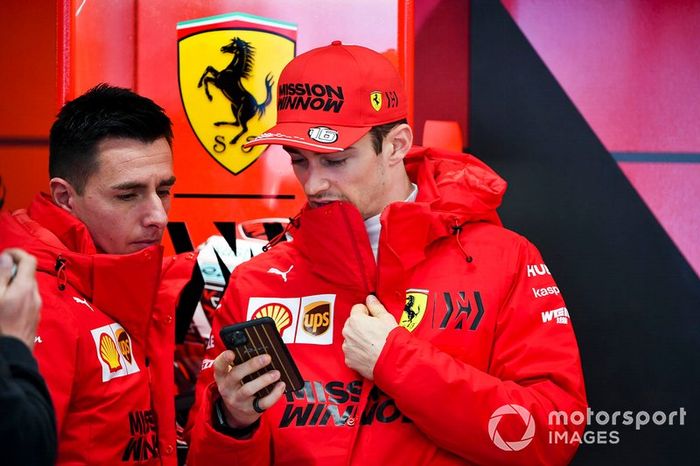 Charles Leclerc, Ferrari in garage