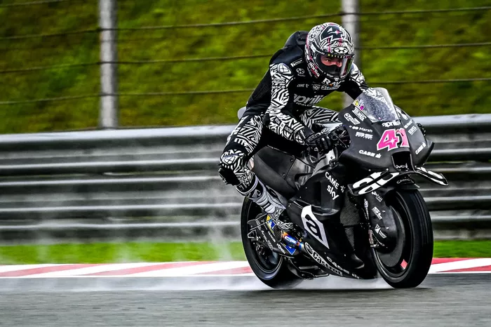 Aleix Espargaro, Aprilia Racing