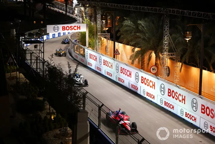 Jake Dennis, Andretti Autosport, Porsche 99 X Electric Gen3, Sam Bird, Jaguar Racing, Jaguar I-TYPE 6, Stoffel Vandoorne, DS Penske, DS E-Tense FE23