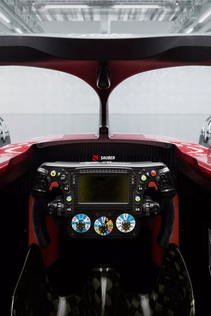 Alfa Romeo C43, cockpit