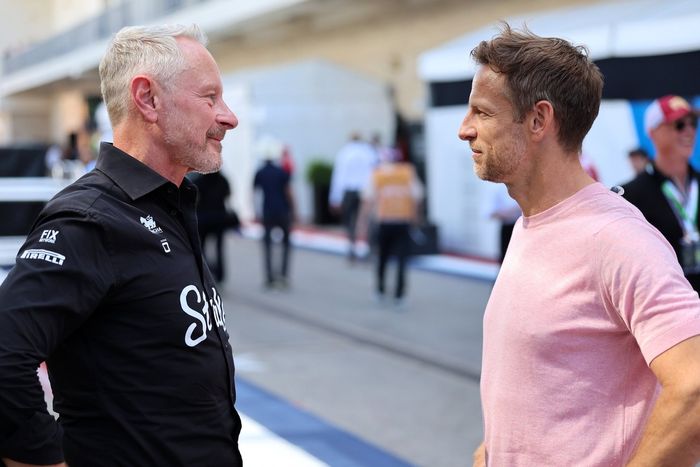 Jonathan Wheatley, director del equipo Stake F1 Team Kick Sauber y Jenson Button