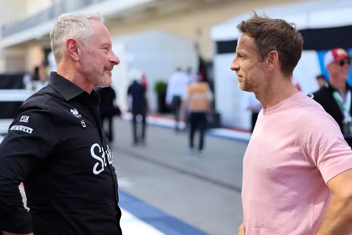 Jonathan Wheatley, director del equipo Stake F1 Team Kick Sauber y Jenson Button